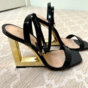 Brand new, never worn Schulz straps sandals